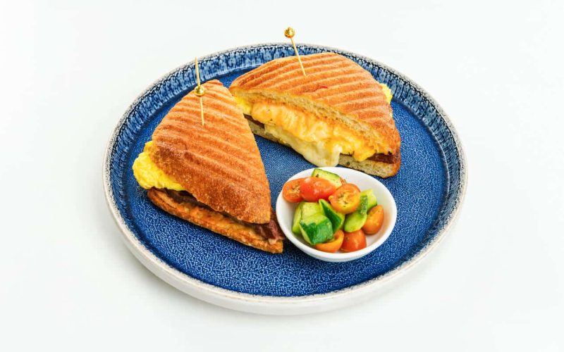 breakfast sandwich